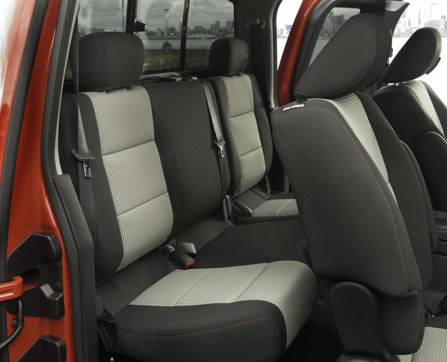  Nissan Titan 2006 года  (фото 32 из 89)